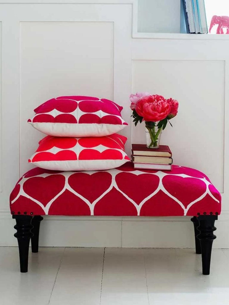 Hearts Upholstered Bench | Fuchsia Pink - Punk & Poodle